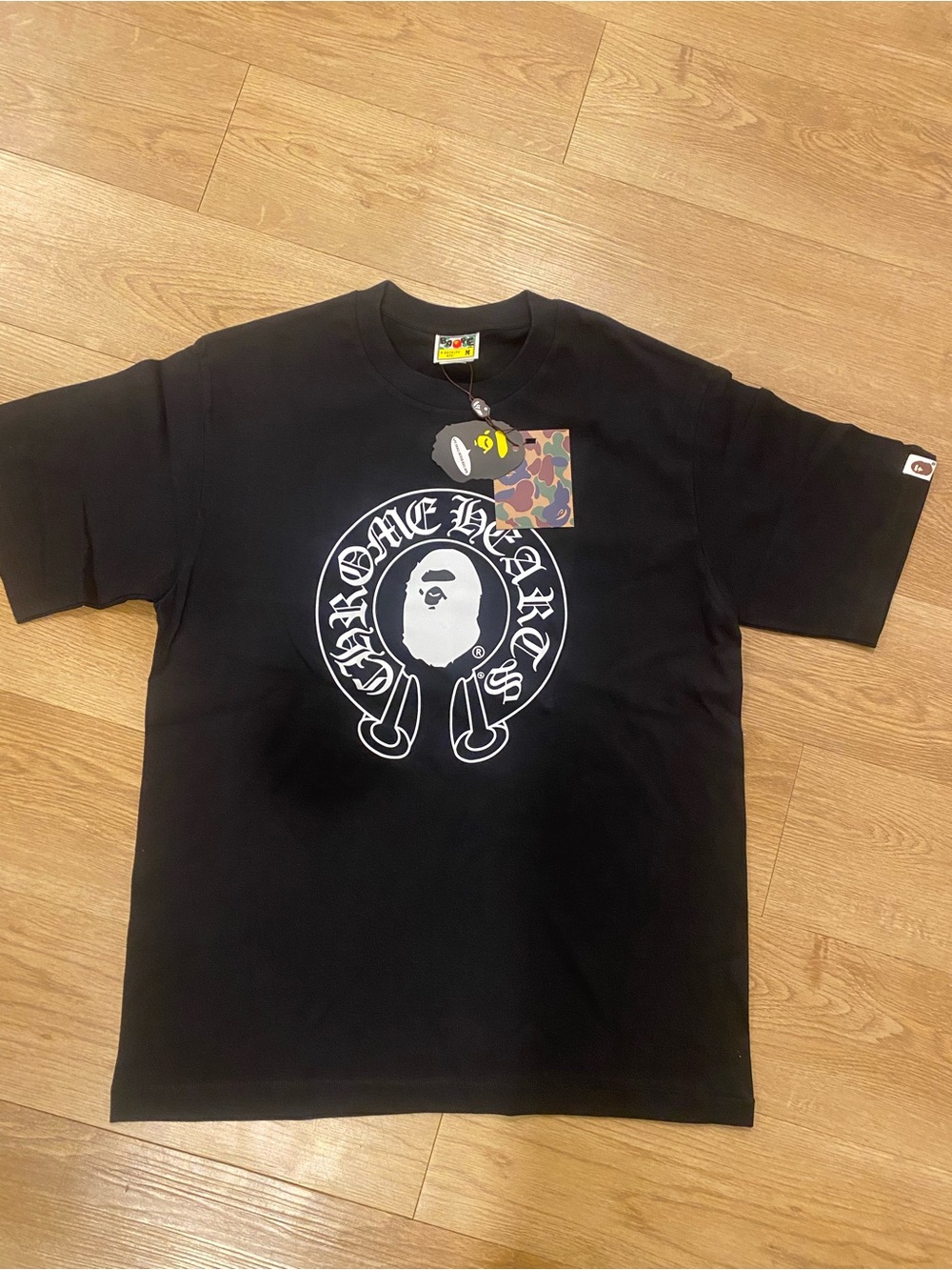 Chrome hearths x Bape tee size : M brand new with packaging
